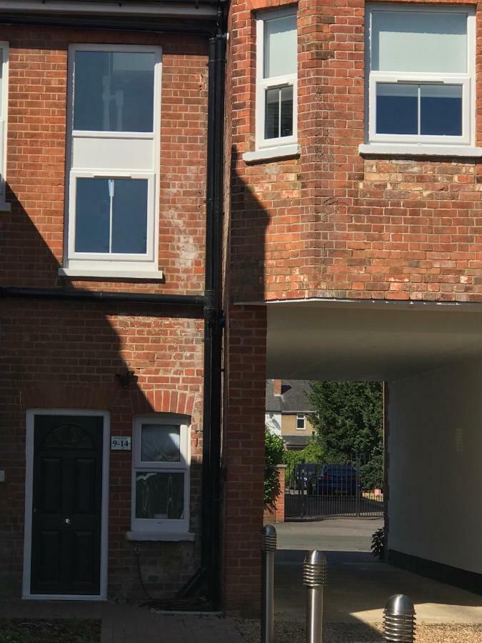 Berkshire Serviced Apartment Helena 12 Reading Exterior photo